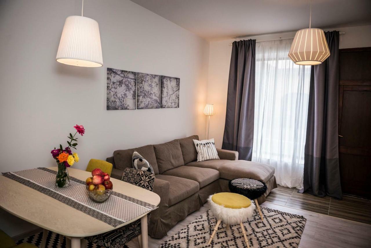 Reghin Guest House Bagian luar foto