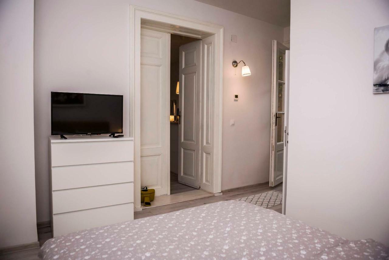 Reghin Guest House Bagian luar foto